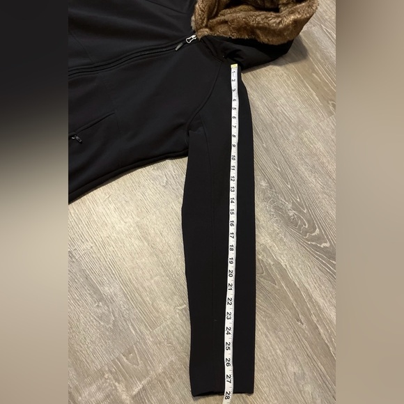 Marmot Black Ski Jacket with Tan Hood - Picture 2 of 8